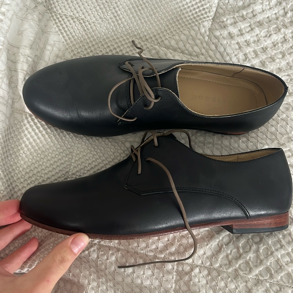 Nisolo Black Oxford Shoes